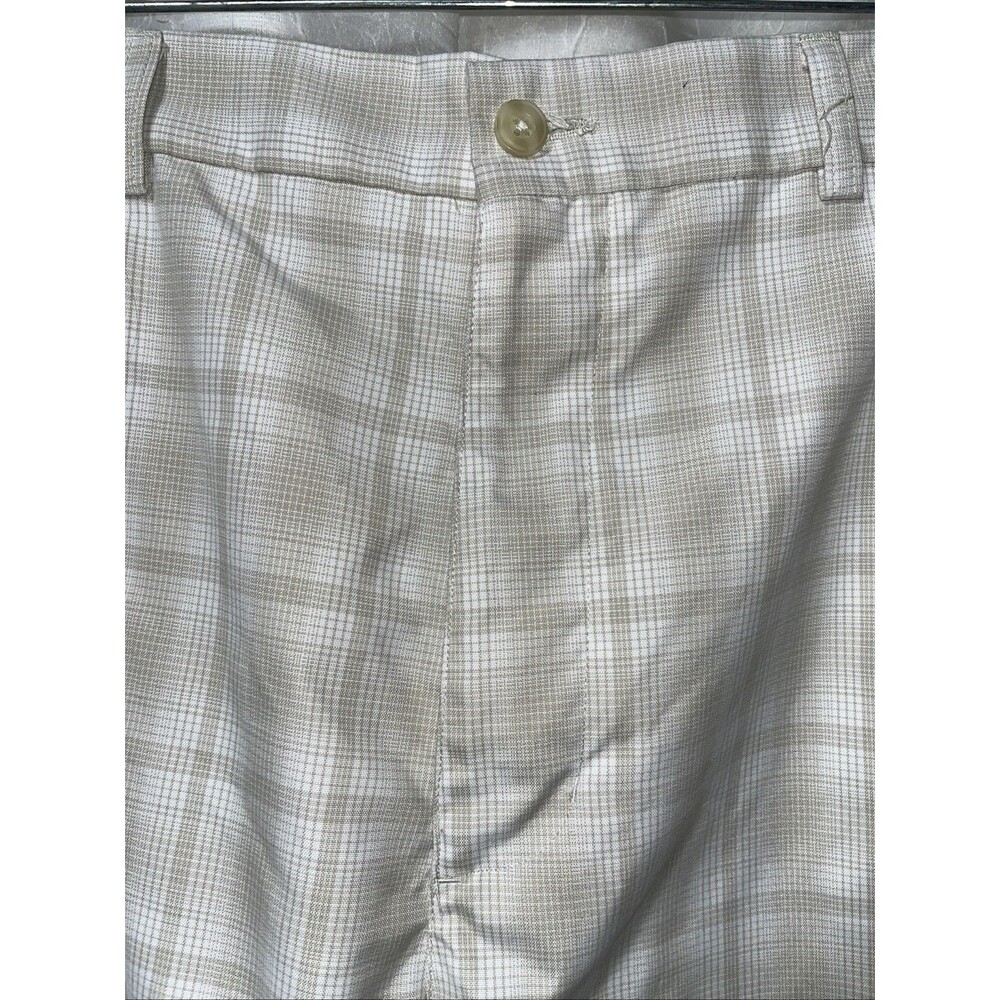 Ben Hogan Performance Golf Plaid White/Tan Shorts Men's Size 38 - Picture 2 of 6